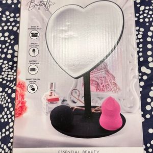 Heart vanity mirror
